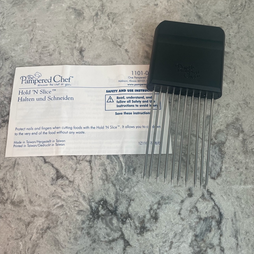 3 Pampered Chef Kitchen Tools - Picture 4 of 7